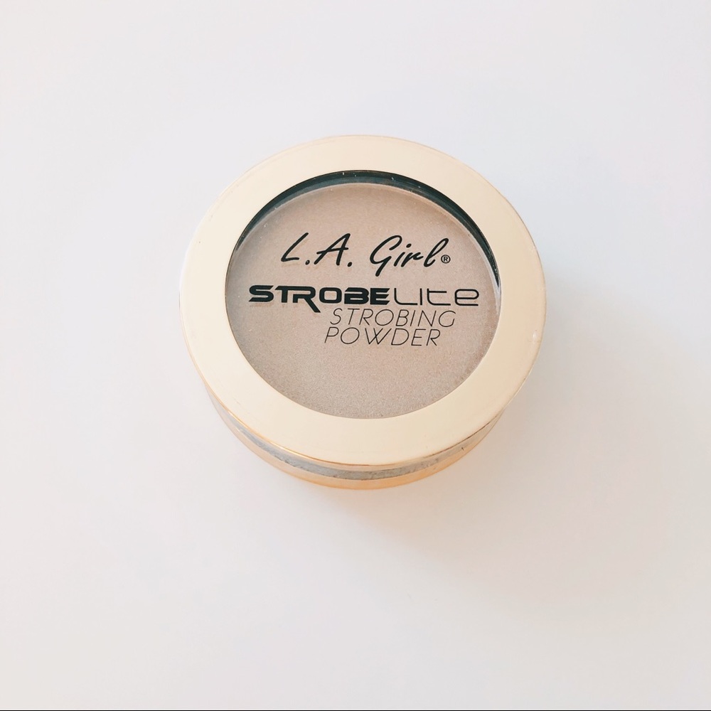 L.A Girl StrobeLite Powder Highlighter